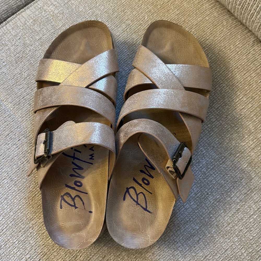 Blowfish platform sandal